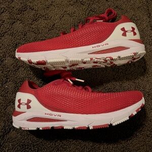 Under Armour Men's Size 9 Wisconsin Badger Sonic 4 HOVR BLUETOOTH Athletic shoes
